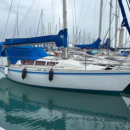 Nuitee A Bord De Danilou Un Voilier De 9.50M Hotel Sete Ngoại thất bức ảnh