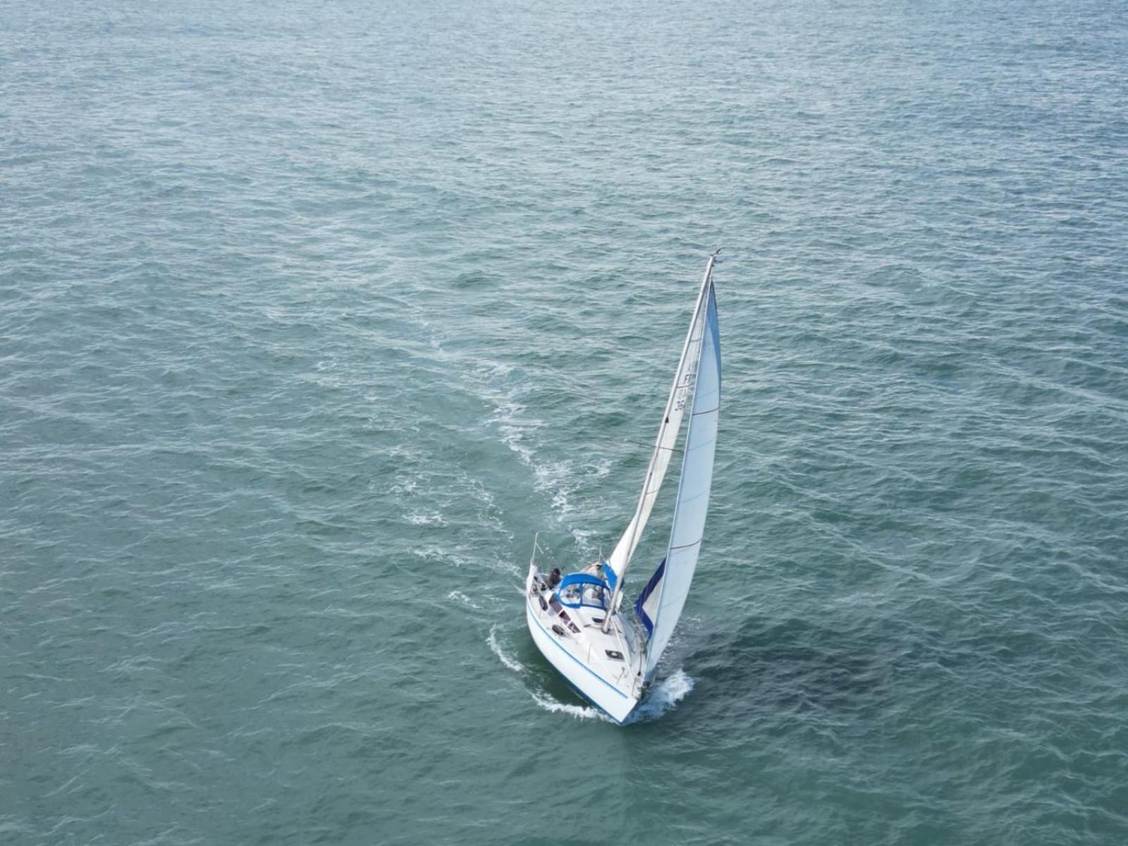Nuitee A Bord De Danilou Un Voilier De 9.50M Hotel Sete Ngoại thất bức ảnh