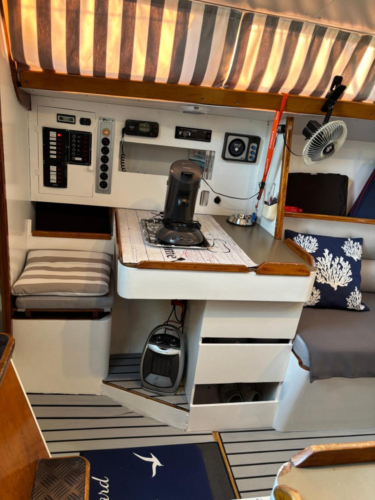 Nuitee A Bord De Danilou Un Voilier De 9.50M Hotel Sete Ngoại thất bức ảnh